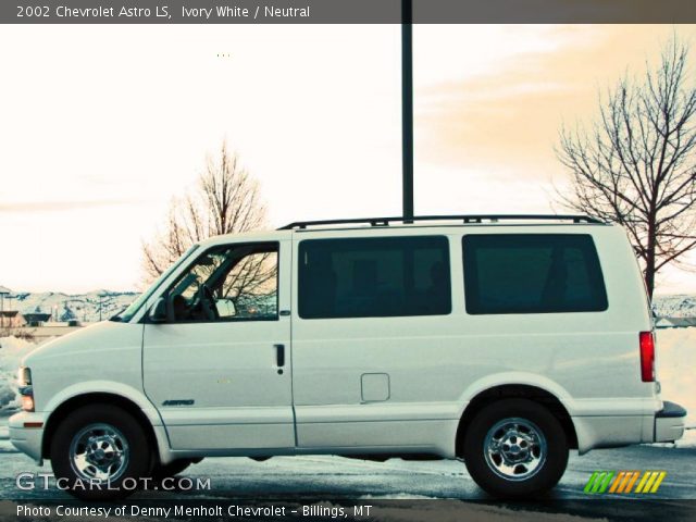 2002 Chevrolet Astro LS in Ivory White