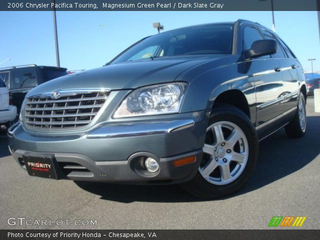 2006 Chrysler Pacifica Touring in Magnesium Green Pearl
