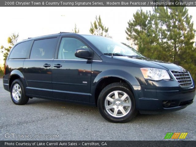 2008 Chrysler Town & Country Touring Signature Series in Modern Blue Pearlcoat