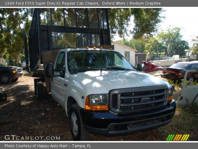 1999 Ford F350 Super Duty XL Regular Cab Chassis in Oxford White