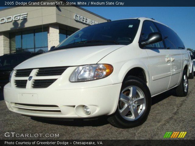2005 Dodge Grand Caravan SXT in Stone White