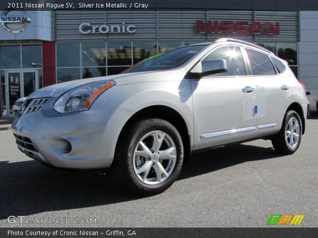 2011 Nissan Rogue SV in Silver Ice Metallic