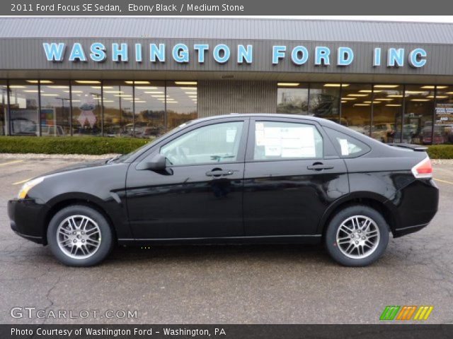 2011 Ford Focus SE Sedan in Ebony Black