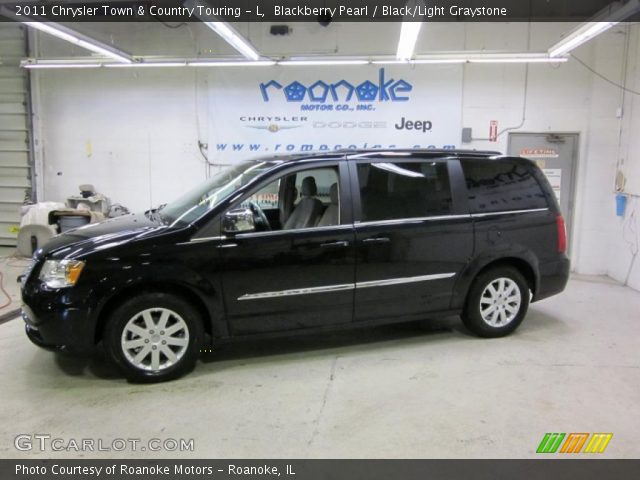 2011 Chrysler Town & Country Touring - L in Blackberry Pearl
