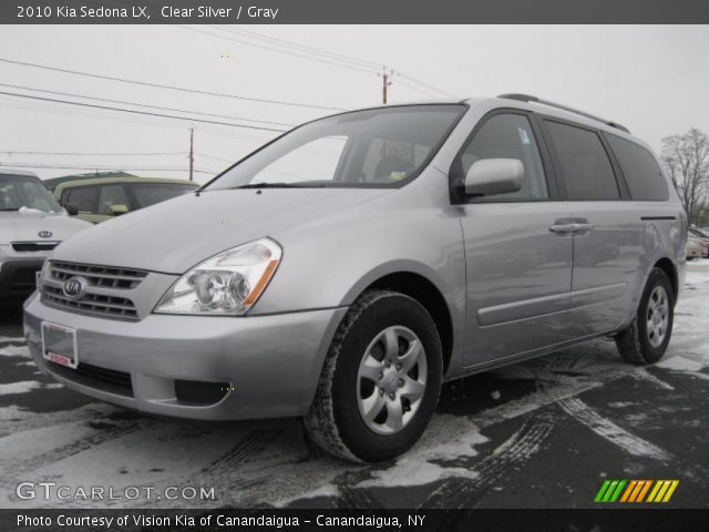 2010 Kia Sedona LX in Clear Silver