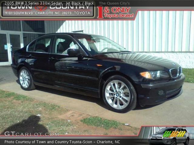 2005 BMW 3 Series 330xi Sedan in Jet Black