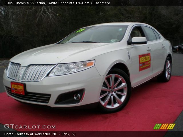 2009 Lincoln MKS Sedan in White Chocolate Tri-Coat