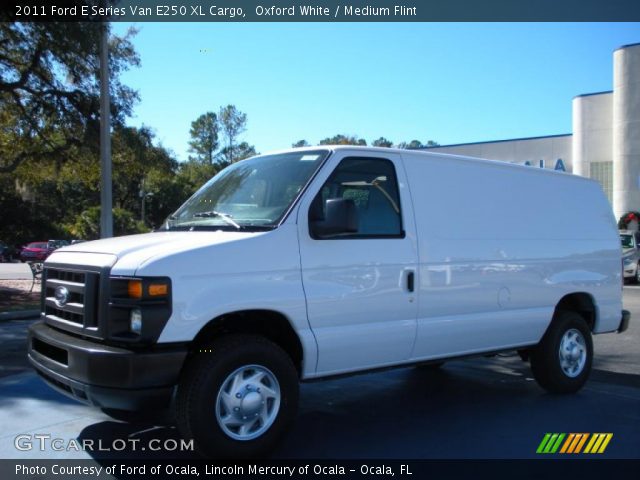 2011 Ford E Series Van E250 XL Cargo in Oxford White