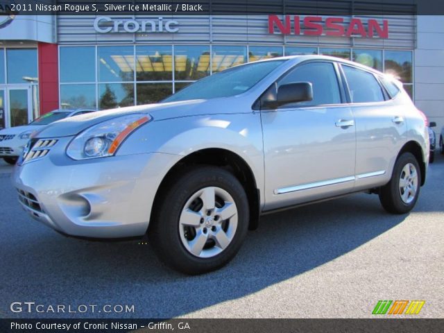 2011 Nissan Rogue S in Silver Ice Metallic