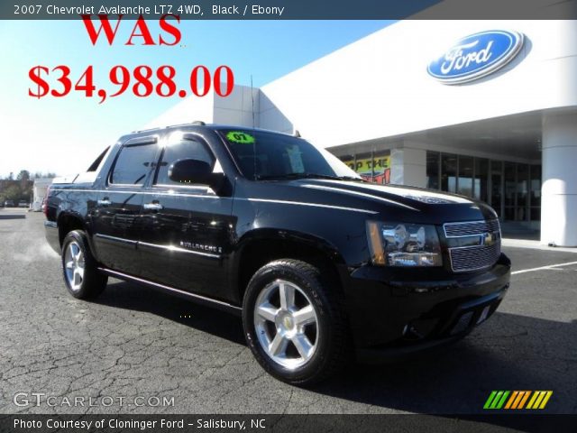 2007 Chevrolet Avalanche LTZ 4WD in Black