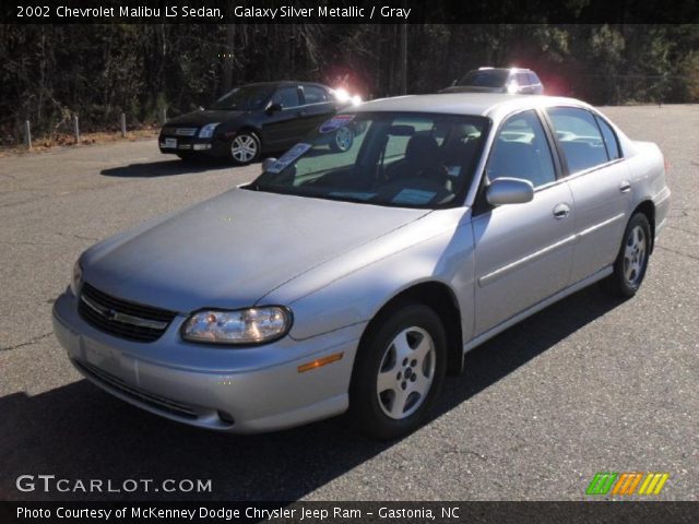 2002 Chevrolet Malibu LS Sedan in Galaxy Silver Metallic