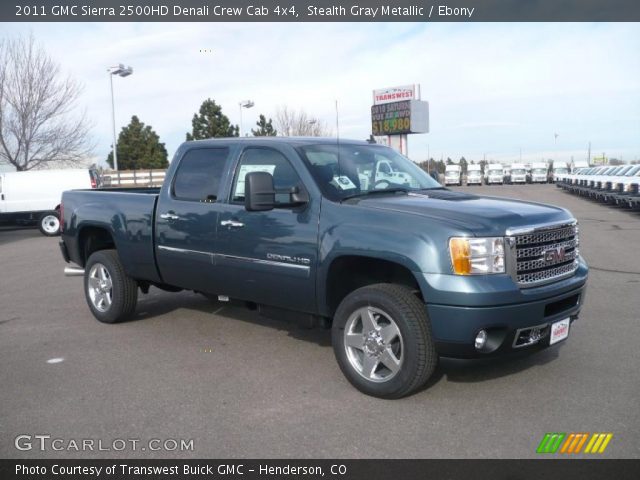 2011 GMC Sierra 2500HD Denali Crew Cab 4x4 in Stealth Gray Metallic