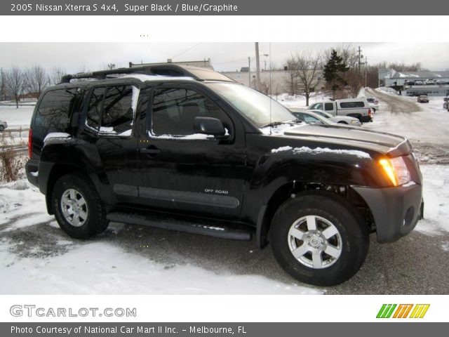 2005 Nissan Xterra S 4x4 in Super Black