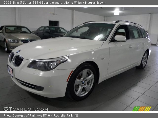 2008 BMW 5 Series 535xi Sports Wagon in Alpine White