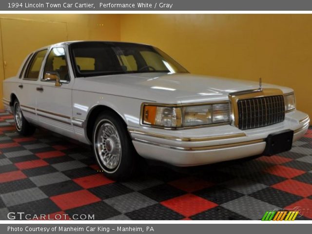 1994 Lincoln Town Car Cartier in Performance White