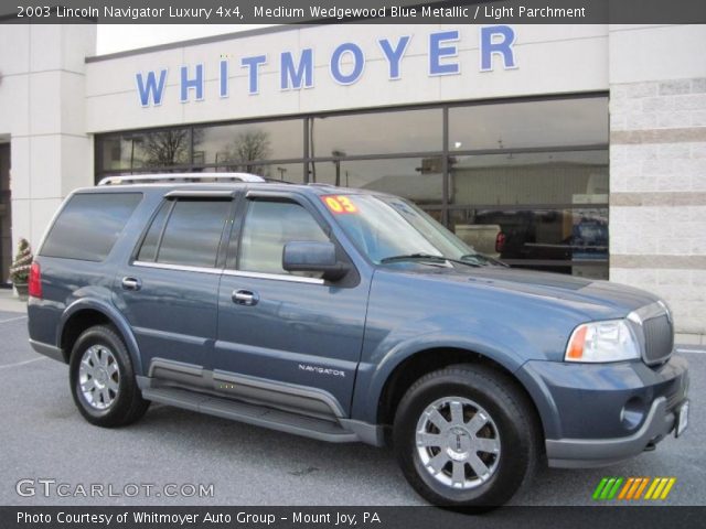 2003 Lincoln Navigator Luxury 4x4 in Medium Wedgewood Blue Metallic