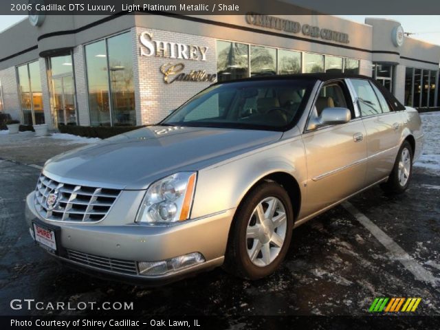 2006 Cadillac DTS Luxury in Light Platinum Metallic
