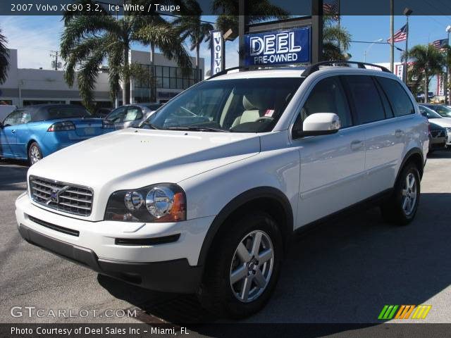 2007 Volvo XC90 3.2 in Ice White