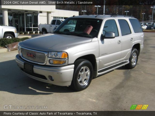 2004 GMC Yukon Denali AWD in Silver Birch Metallic