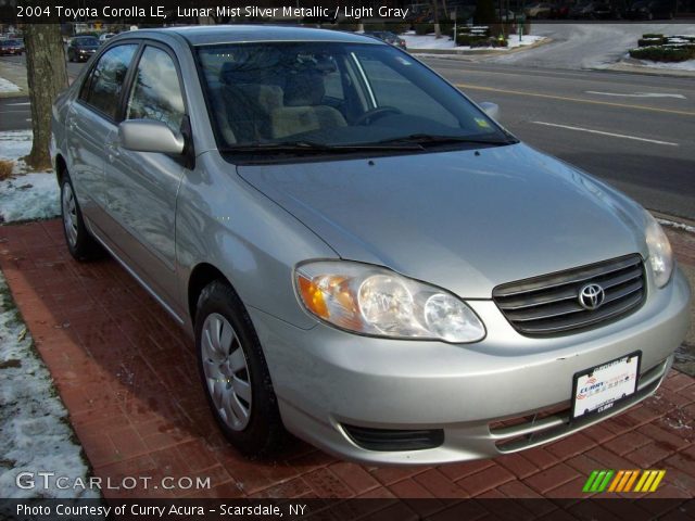 2004 Toyota Corolla LE in Lunar Mist Silver Metallic