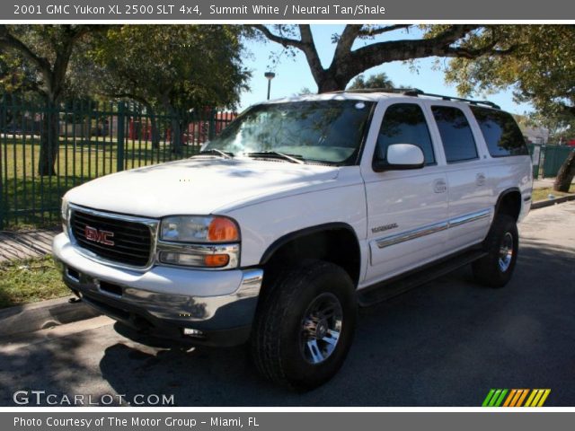 2001 GMC Yukon XL 2500 SLT 4x4 in Summit White