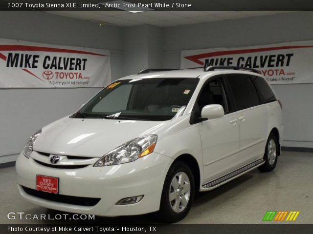 2007 Toyota Sienna XLE Limited in Arctic Frost Pearl White