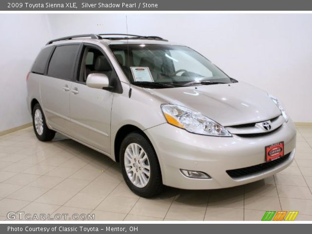 2009 Toyota Sienna XLE in Silver Shadow Pearl