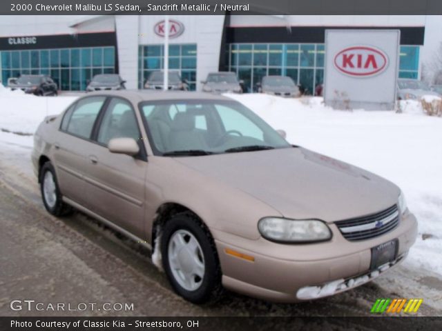2000 Chevrolet Malibu LS Sedan in Sandrift Metallic
