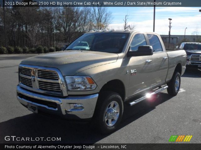 2011 Dodge Ram 2500 HD Big Horn Crew Cab 4x4 in White Gold