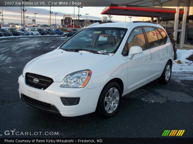 2007 Kia Rondo LX V6 in Clear White