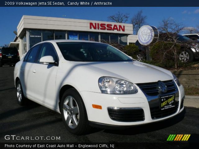 2009 Volkswagen Jetta SE Sedan in Candy White