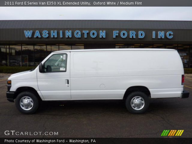 2011 Ford E Series Van E350 XL Extended Utility in Oxford White