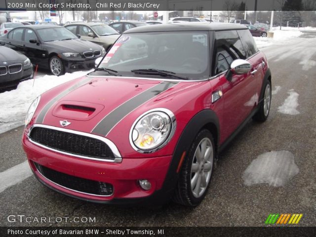 2009 Mini Cooper S Hardtop in Chili Red