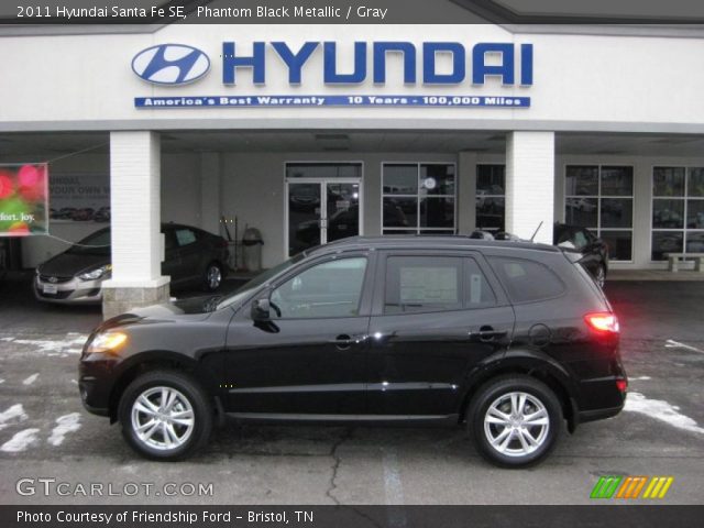 2011 Hyundai Santa Fe SE in Phantom Black Metallic