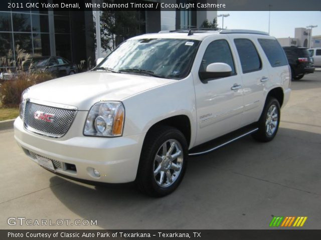2011 GMC Yukon Denali in White Diamond Tintcoat