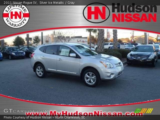 2011 Nissan Rogue SV in Silver Ice Metallic