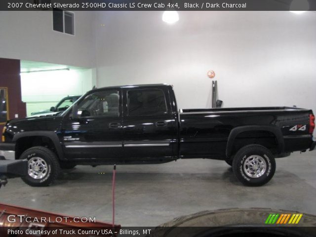 2007 Chevrolet Silverado 2500HD Classic LS Crew Cab 4x4 in Black