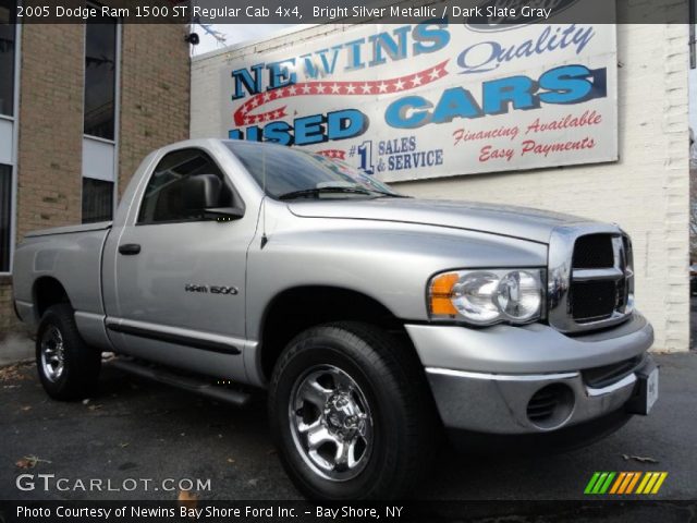 2005 Dodge Ram 1500 ST Regular Cab 4x4 in Bright Silver Metallic