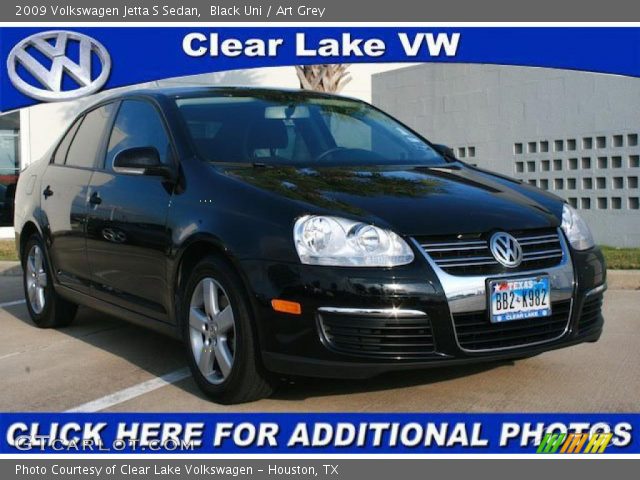 2009 Volkswagen Jetta S Sedan in Black Uni