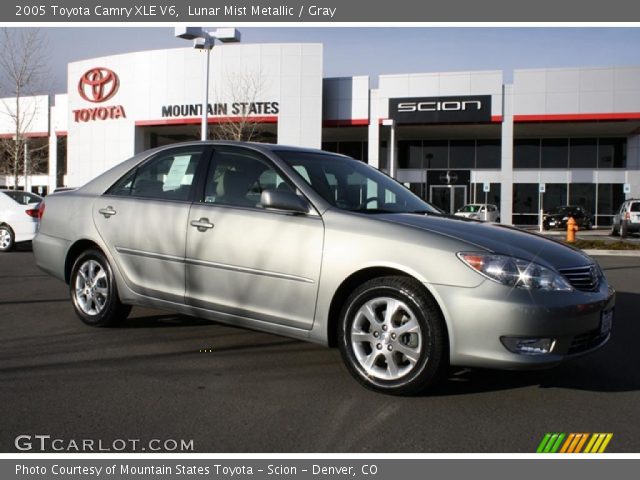 2005 Toyota Camry XLE V6 in Lunar Mist Metallic