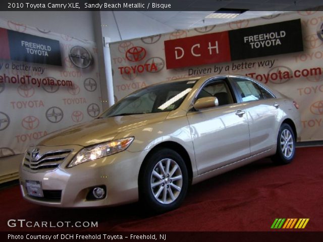2010 Toyota Camry XLE in Sandy Beach Metallic
