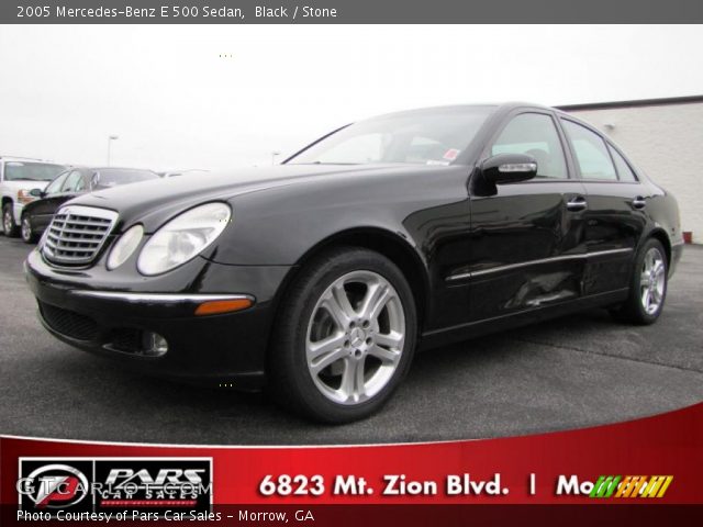 2005 Mercedes-Benz E 500 Sedan in Black
