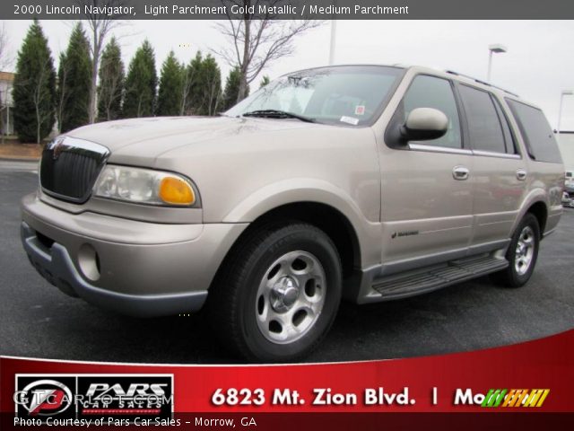 2000 Lincoln Navigator  in Light Parchment Gold Metallic