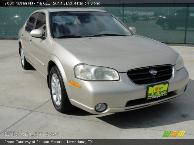 2000 Nissan Maxima GLE in Sunlit Sand Metallic