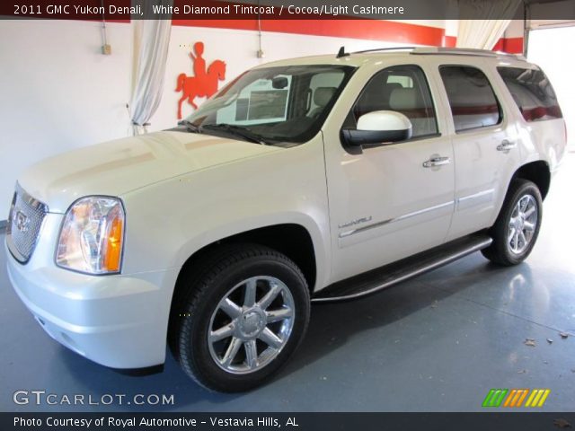 2011 GMC Yukon Denali in White Diamond Tintcoat