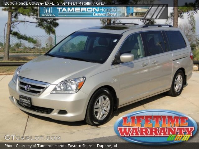 2006 Honda Odyssey EX-L in Silver Pearl Metallic