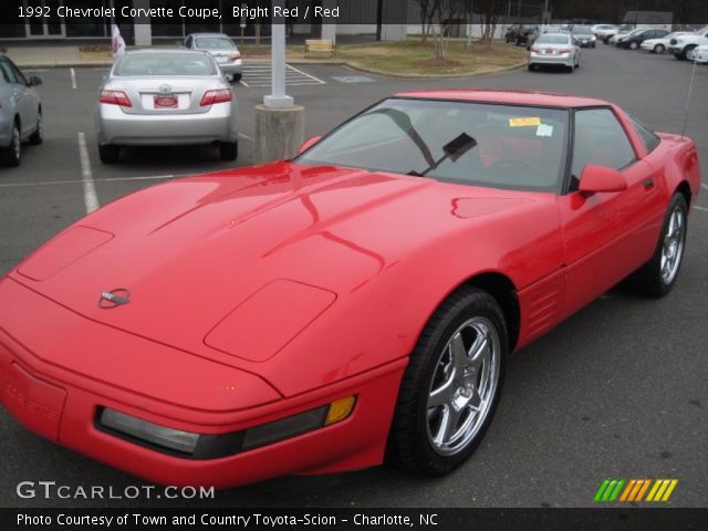 1992 Chevrolet Corvette Coupe in Bright Red