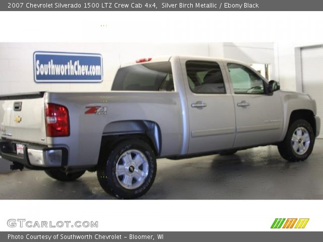 2007 Chevrolet Silverado 1500 LTZ Crew Cab 4x4 in Silver Birch Metallic