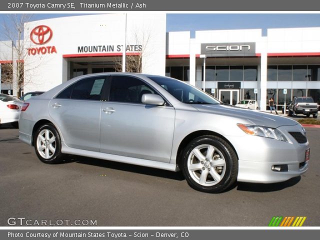 2007 Toyota Camry SE in Titanium Metallic