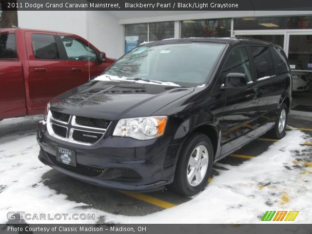 2011 Dodge Grand Caravan Mainstreet in Blackberry Pearl